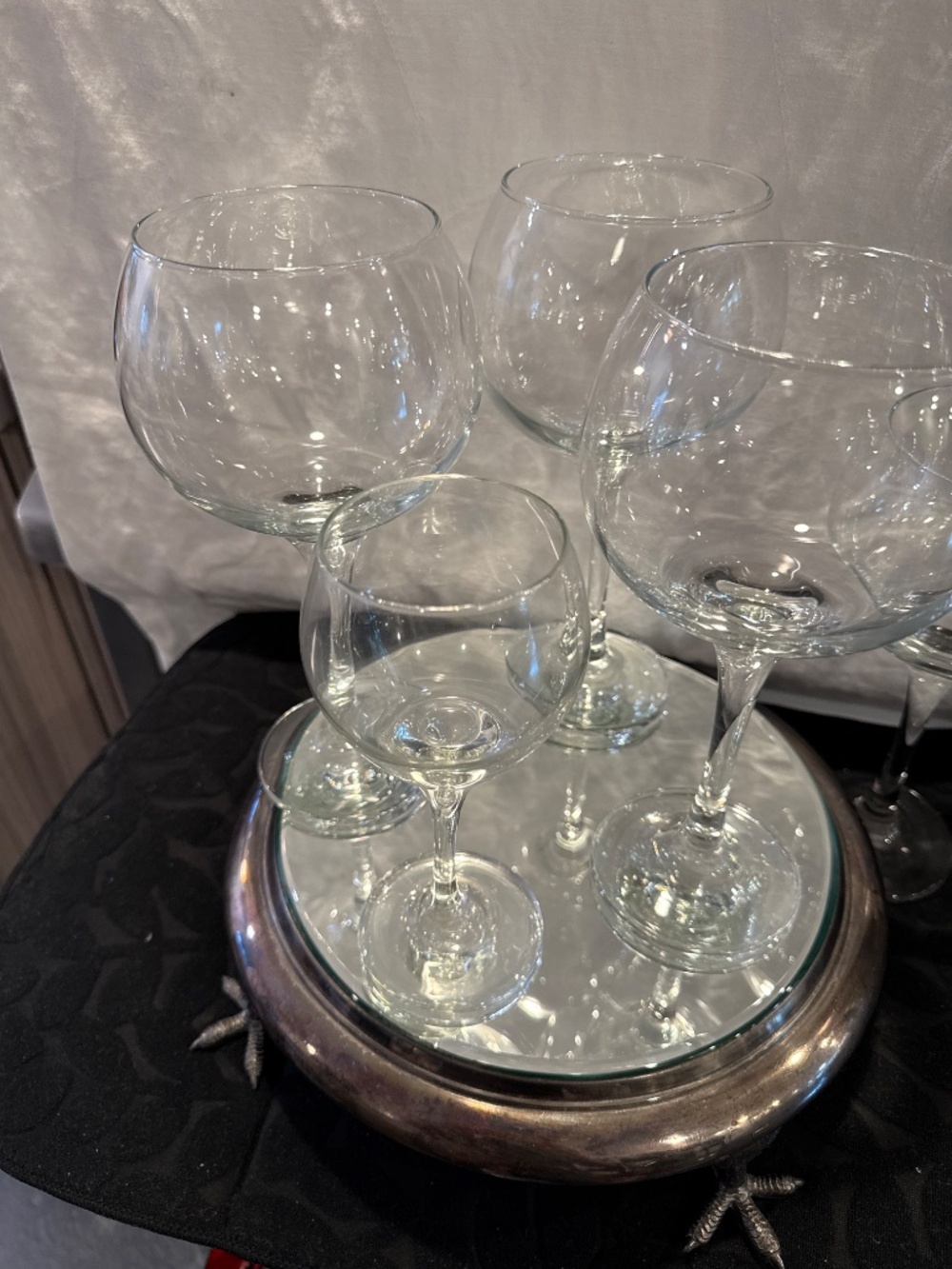 Vintage set of four Grand balloon Wine goblet - Picture 3 of 3